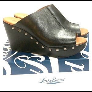 🥳SOLD!!!LUCKY BRAND Malayla Black Leather Wedges